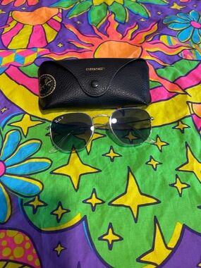 Ray-Ban Women's Silver Frame Sunglasses with Green Lenses